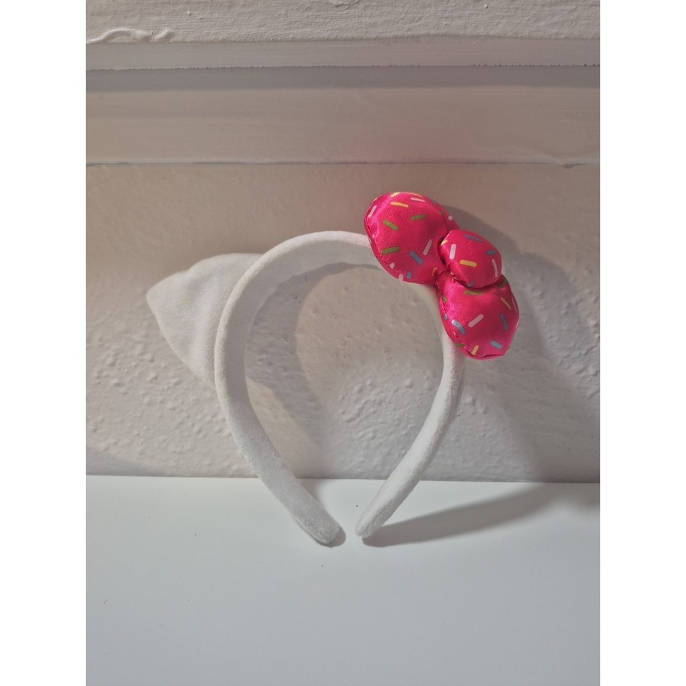 Hello Kitty Cafe Las Vegas Exclusive White with Pink Bow‎ w/sprinkles headband